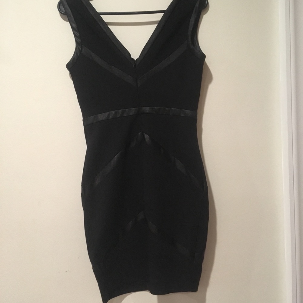 (4 for $20 - bundle for deal) Black flattering satin stripe dress - Picture 4 of 5